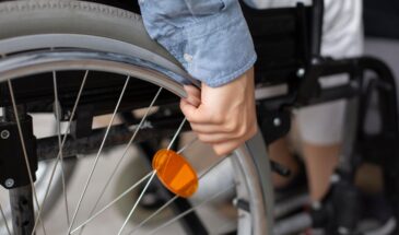 Кингисеппская городская прокуратура разъясняет новый порядок выплаты компенсации за самостоятельно приобретенное инвалидом техническое средство реабилитации или оказанную услугу